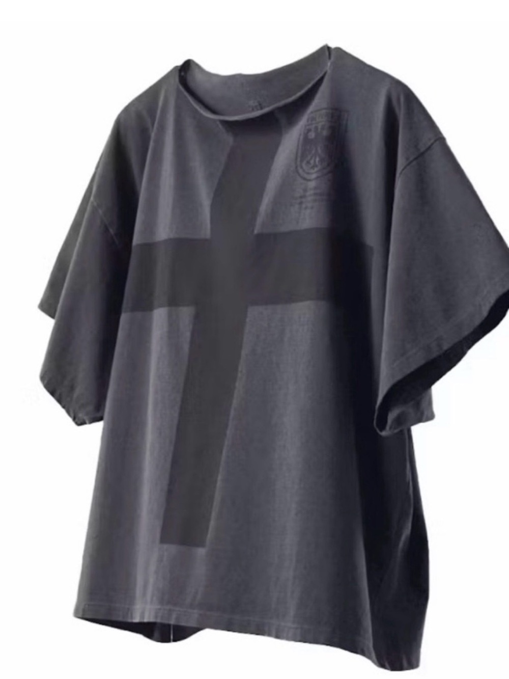 New Kanye West “VULTURES” Oversized Black Short-Sleeve Tee with Cross Graphic